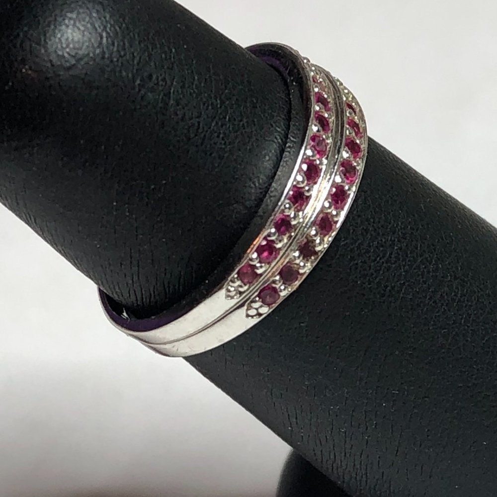 2 Sterling Ruby Band Rings - Picture 3 of 4
